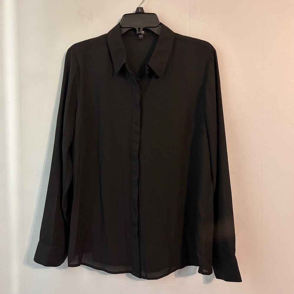 Express Relaxed Portofino Black Hidden Button Down Blouse Conscious Edit Large
